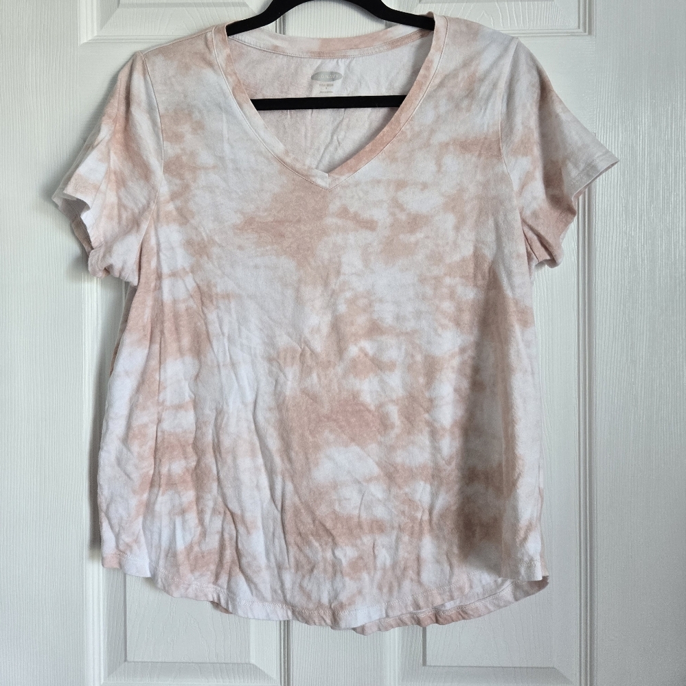 Old Navy Women's Pink and White Tie-Dye Tee